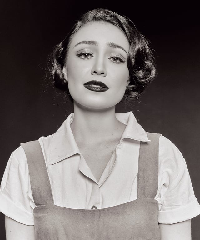 Molly Langley as Violet Hilton in Side Show.